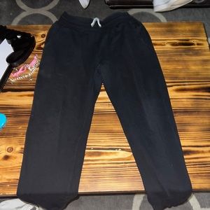 black sweatpants
